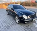 Черный Мерседес Е-Класс, объемом двигателя 5 л и пробегом 356 тыс. км за 4999 $, фото 1 на Automoto.ua