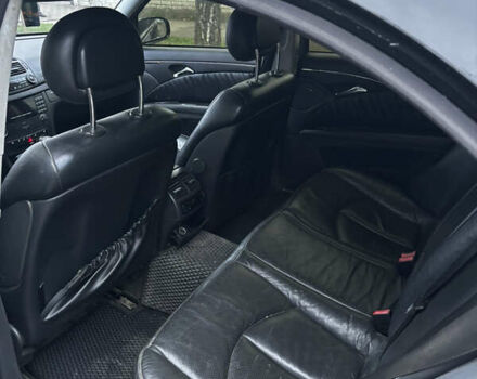 Чорний Мерседес Е-Клас, об'ємом двигуна 2.69 л та пробігом 326 тис. км за 5200 $, фото 7 на Automoto.ua