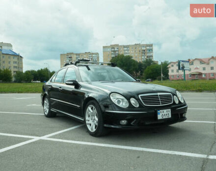 Черный Мерседес Е-Класс, объемом двигателя 4.97 л и пробегом 300 тыс. км за 9300 $, фото 5 на Automoto.ua