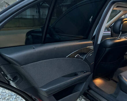 Чорний Мерседес Е-Клас, об'ємом двигуна 2.69 л та пробігом 314 тис. км за 7500 $, фото 27 на Automoto.ua