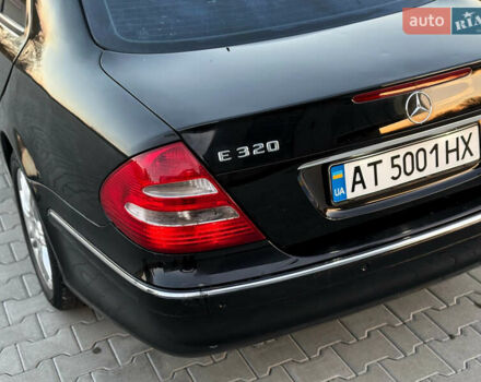 Чорний Мерседес Е-Клас, об'ємом двигуна 3.2 л та пробігом 309 тис. км за 4600 $, фото 8 на Automoto.ua