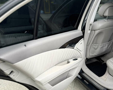 Чорний Мерседес Е-Клас, об'ємом двигуна 2.69 л та пробігом 382 тис. км за 8200 $, фото 12 на Automoto.ua