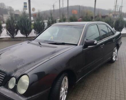 Чорний Мерседес Е-Клас, об'ємом двигуна 3.2 л та пробігом 400 тис. км за 5800 $, фото 2 на Automoto.ua