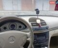 Черный Мерседес Е-Класс, объемом двигателя 2.2 л и пробегом 413 тыс. км за 6300 $, фото 7 на Automoto.ua