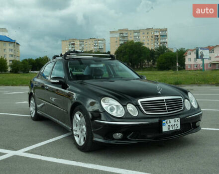 Черный Мерседес Е-Класс, объемом двигателя 4.97 л и пробегом 300 тыс. км за 9300 $, фото 2 на Automoto.ua