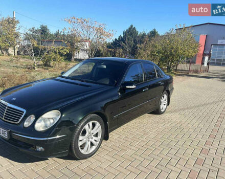 Чорний Мерседес Е-Клас, об'ємом двигуна 3.2 л та пробігом 170 тис. км за 8500 $, фото 5 на Automoto.ua