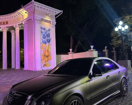 Чорний Мерседес Е-Клас, об'ємом двигуна 5 л та пробігом 320 тис. км за 12000 $, фото 22 на Automoto.ua
