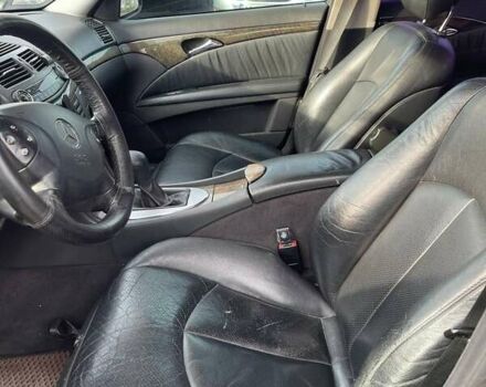 Черный Мерседес Е-Класс, объемом двигателя 2.69 л и пробегом 322 тыс. км за 5650 $, фото 18 на Automoto.ua