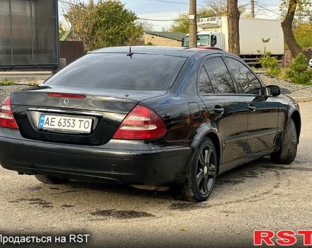 Мерседес Е-Клас 2002 у Кривому Розі на Automoto.ua Чорний Мерседес Е-Клас, об'ємом двигуна 2.6 л та пробігом 307 тис. км за 6500 $, фото 5 на Automoto.ua