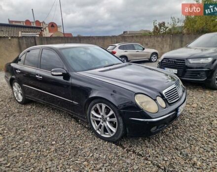 Черный Мерседес Е-Класс, объемом двигателя 2.15 л и пробегом 299 тыс. км за 4999 $, фото 2 на Automoto.ua