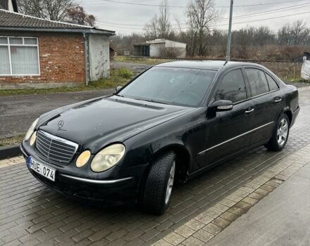 Черный Мерседес Е-Класс, объемом двигателя 2.2 л и пробегом 298 тыс. км за 2650 $, фото 2 на Automoto.ua