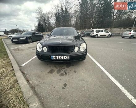 Черный Мерседес Е-Класс, объемом двигателя 3.2 л и пробегом 483 тыс. км за 5500 $, фото 9 на Automoto.ua