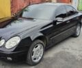 Чорний Мерседес Е-Клас, об'ємом двигуна 2.1 л та пробігом 400 тис. км за 5500 $, фото 1 на Automoto.ua