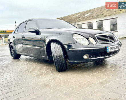 Черный Мерседес Е-Класс, объемом двигателя 2.7 л и пробегом 450 тыс. км за 6500 $, фото 2 на Automoto.ua