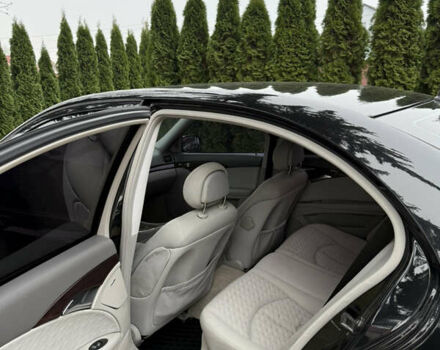 Черный Мерседес Е-Класс, объемом двигателя 2.2 л и пробегом 350 тыс. км за 5499 $, фото 8 на Automoto.ua