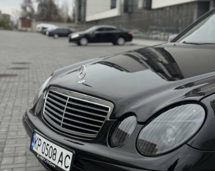 Чорний Мерседес Е-Клас, об'ємом двигуна 2.7 л та пробігом 265 тис. км за 5300 $, фото 1 на Automoto.ua