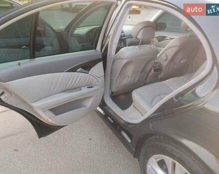 Черный Мерседес Е-Класс, объемом двигателя 2.69 л и пробегом 400 тыс. км за 7700 $, фото 9 на Automoto.ua