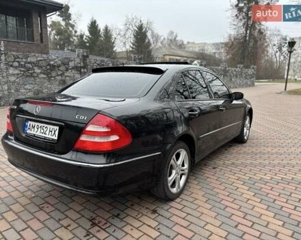 Черный Мерседес Е-Класс, объемом двигателя 2.2 л и пробегом 380 тыс. км за 6200 $, фото 5 на Automoto.ua