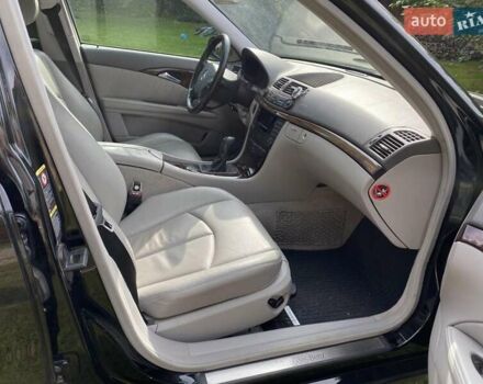 Чорний Мерседес Е-Клас, об'ємом двигуна 2.15 л та пробігом 307 тис. км за 7499 $, фото 2 на Automoto.ua