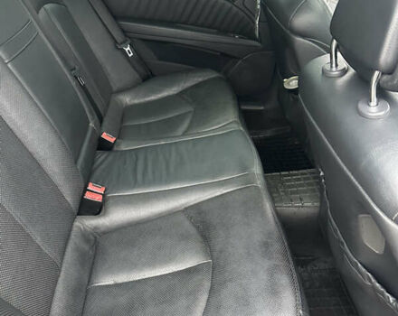 Черный Мерседес Е-Класс, объемом двигателя 3.22 л и пробегом 430 тыс. км за 8500 $, фото 22 на Automoto.ua