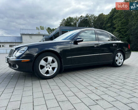 Черный Мерседес Е-Класс, объемом двигателя 3.2 л и пробегом 425 тыс. км за 5299 $, фото 2 на Automoto.ua