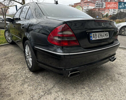 Черный Мерседес Е-Класс, объемом двигателя 3.22 л и пробегом 380 тыс. км за 8999 $, фото 3 на Automoto.ua
