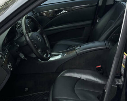 Чорний Мерседес Е-Клас, об'ємом двигуна 2.7 л та пробігом 265 тис. км за 5300 $, фото 11 на Automoto.ua