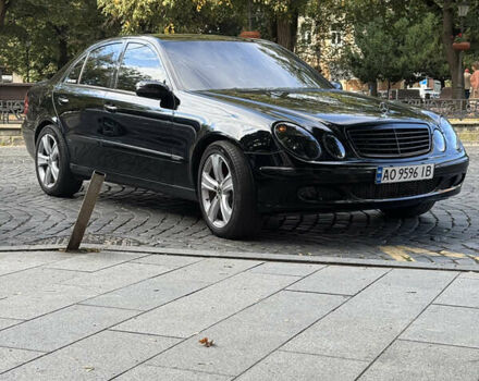 Черный Мерседес Е-Класс, объемом двигателя 3.2 л и пробегом 375 тыс. км за 8000 $, фото 17 на Automoto.ua