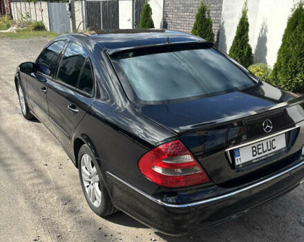 Черный Мерседес Е-Класс, объемом двигателя 1.8 л и пробегом 385 тыс. км за 7200 $, фото 4 на Automoto.ua