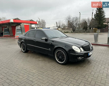 Чорний Мерседес Е-Клас, об'ємом двигуна 5 л та пробігом 250 тис. км за 8000 $, фото 2 на Automoto.ua