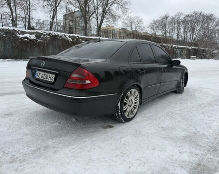 Чорний Мерседес Е-Клас, об'ємом двигуна 5 л та пробігом 303 тис. км за 7999 $, фото 3 на Automoto.ua