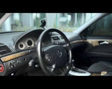 Черный Мерседес Е-Класс, объемом двигателя 2.7 л и пробегом 464 тыс. км за 6650 $, фото 11 на Automoto.ua