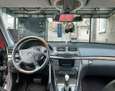 Черный Мерседес Е-Класс, объемом двигателя 1.8 л и пробегом 320 тыс. км за 8500 $, фото 22 на Automoto.ua