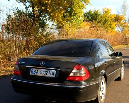 Черный Мерседес Е-Класс, объемом двигателя 1.8 л и пробегом 221 тыс. км за 6200 $, фото 5 на Automoto.ua