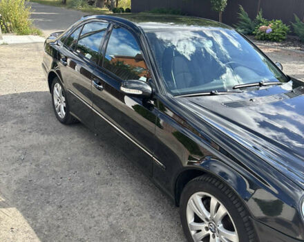 Черный Мерседес Е-Класс, объемом двигателя 1.8 л и пробегом 385 тыс. км за 7200 $, фото 8 на Automoto.ua