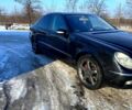 Черный Мерседес Е-Класс, объемом двигателя 2.1 л и пробегом 300 тыс. км за 7000 $, фото 3 на Automoto.ua