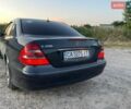 Черный Мерседес Е-Класс, объемом двигателя 1.8 л и пробегом 340 тыс. км за 4999 $, фото 11 на Automoto.ua