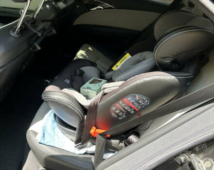 Черный Мерседес Е-Класс, объемом двигателя 2.6 л и пробегом 175 тыс. км за 7950 $, фото 7 на Automoto.ua