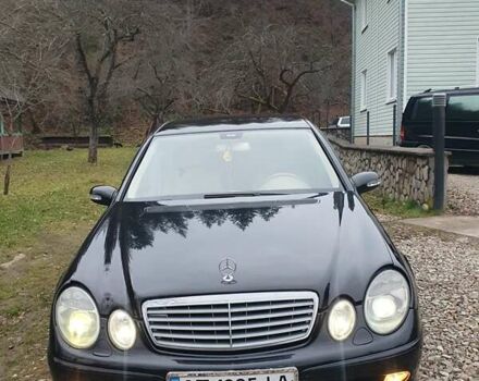 Черный Мерседес Е-Класс, объемом двигателя 2.7 л и пробегом 310 тыс. км за 5500 $, фото 1 на Automoto.ua