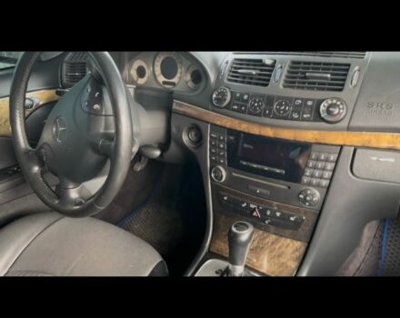 Черный Мерседес Е-Класс, объемом двигателя 2.7 л и пробегом 464 тыс. км за 6650 $, фото 13 на Automoto.ua