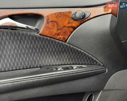 Черный Мерседес Е-Класс, объемом двигателя 1.8 л и пробегом 220 тыс. км за 6750 $, фото 4 на Automoto.ua