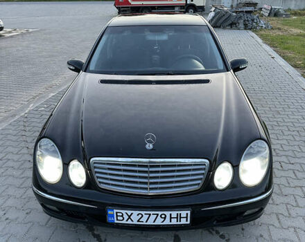 Мерседес Е-Класс 2003 в Дунаевцах на Automoto.ua Черный Мерседес Е-Класс, объемом двигателя 1.8 л и пробегом 265 тыс. км за 6400 $, фото 13 на Automoto.ua