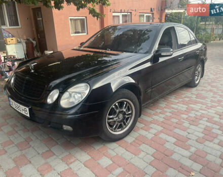 Черный Мерседес Е-Класс, объемом двигателя 2.2 л и пробегом 296 тыс. км за 6900 $, фото 18 на Automoto.ua