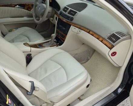 Чорний Мерседес Е-Клас, об'ємом двигуна 2.7 л та пробігом 203 тис. км за 10300 $, фото 18 на Automoto.ua