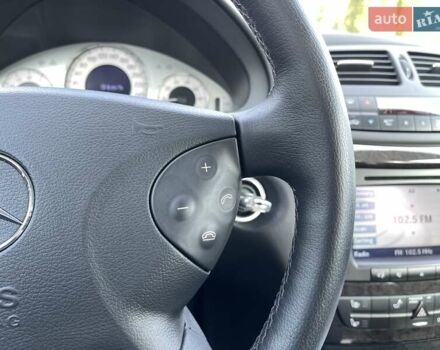 Черный Мерседес Е-Класс, объемом двигателя 3.2 л и пробегом 39 тыс. км за 37300 $, фото 38 на Automoto.ua