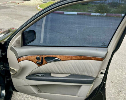 Черный Мерседес Е-Класс, объемом двигателя 2.7 л и пробегом 290 тыс. км за 7000 $, фото 8 на Automoto.ua