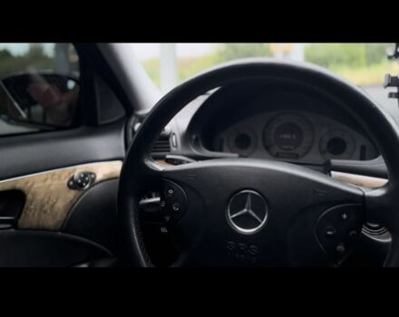 Черный Мерседес Е-Класс, объемом двигателя 2.7 л и пробегом 464 тыс. км за 6650 $, фото 10 на Automoto.ua