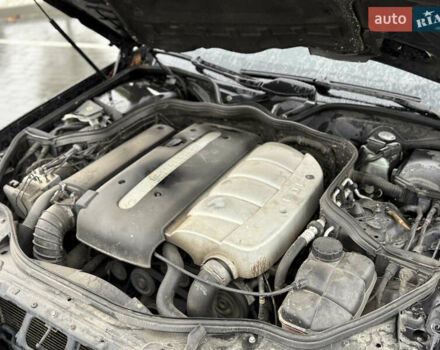 Мерседес Е-Класс 2003 в Городке на Automoto.ua Черный Мерседес Е-Класс, объемом двигателя 2.2 л и пробегом 350 тыс. км за 6999 $, фото 31 на Automoto.ua