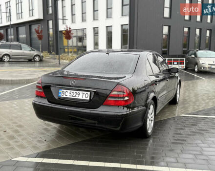 Мерседес Е-Класс 2003 в Городке на Automoto.ua Черный Мерседес Е-Класс, объемом двигателя 2.2 л и пробегом 350 тыс. км за 6999 $, фото 12 на Automoto.ua