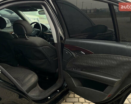 Черный Мерседес Е-Класс, объемом двигателя 2.15 л и пробегом 372 тыс. км за 5900 $, фото 20 на Automoto.ua